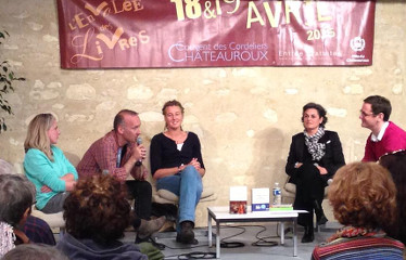 Julien Cosimi interviewant Sophie Adriansen, Delphine Bertholon, Anne Icart and myself.